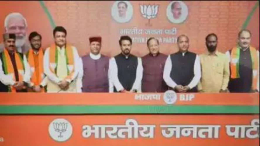 9-mls-s-including-6-congress-mla-s-joined-bjp