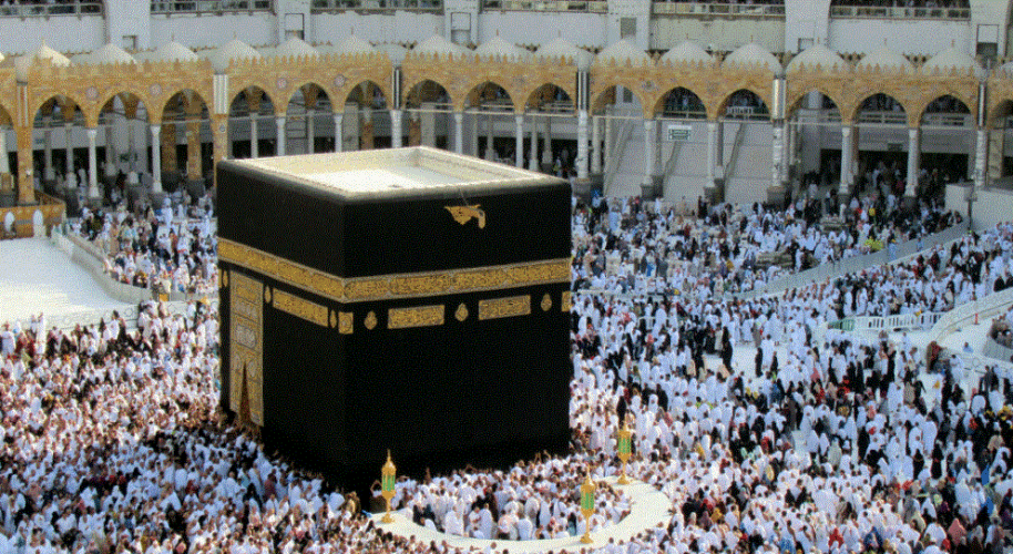 Man injured after jumping from top of Makkah Mosque
