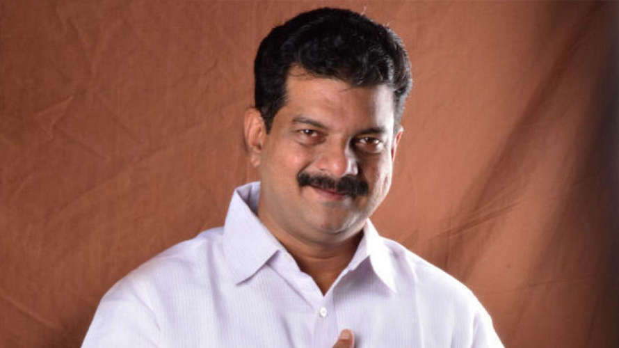 will-not-sit-with-the-opposition-pv-anvar