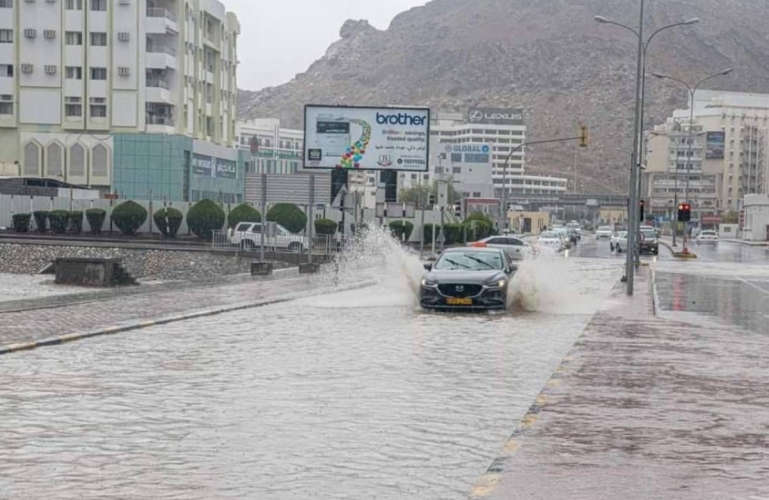 heavy rains in oman malayali died