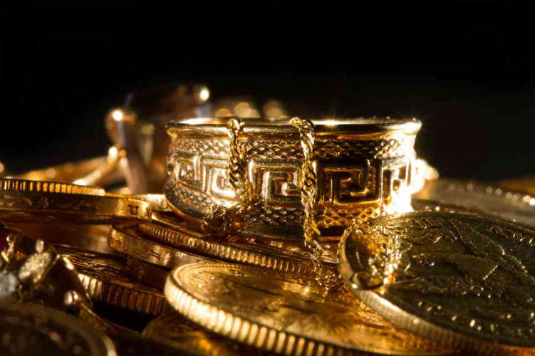 Gold price rise: Demand for 18 carat gold jewelery is increasing