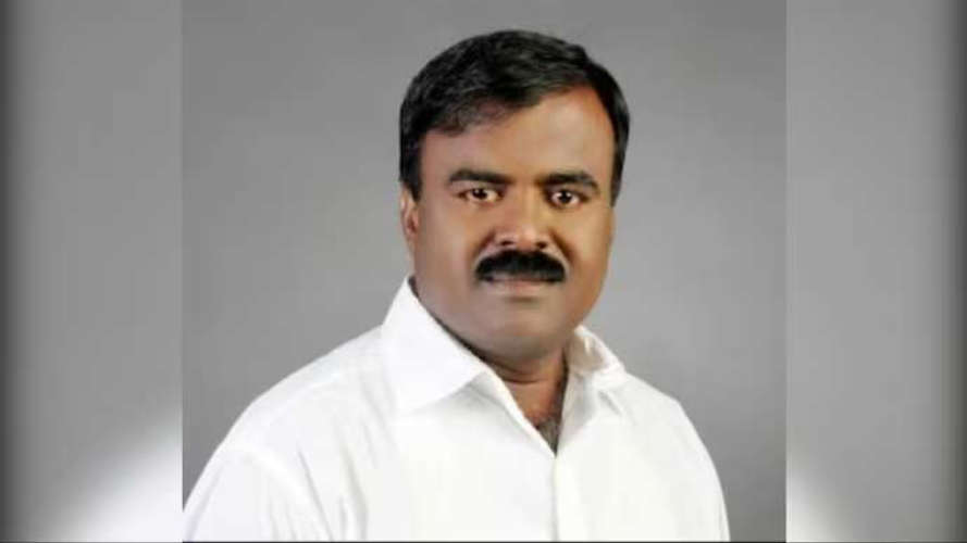 Body of missing Congress leader burnt in Tamil Nadu farm
