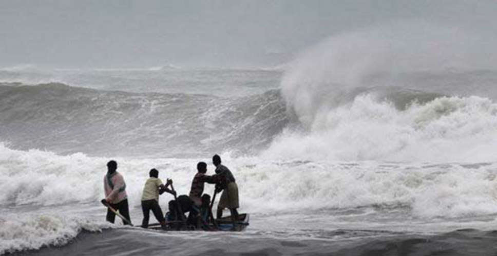 rain in various districts in kerala warning issued in coastal area