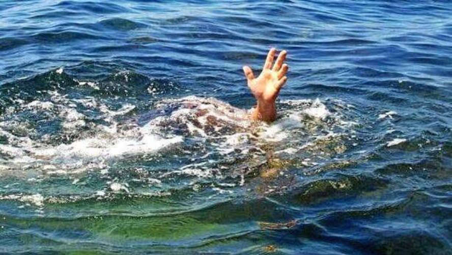 Two students drowned while taking bath in Kalladayat
