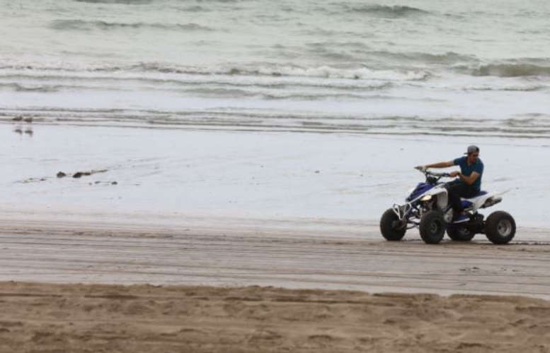 Muscat Municipality warns not to allow vehicles in beach parks
