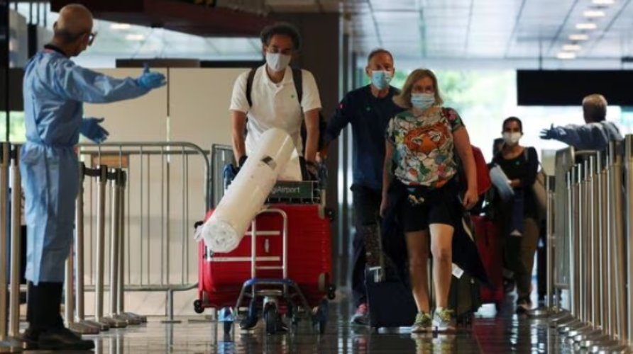 singapore braces for covid 19 wave as cases surge