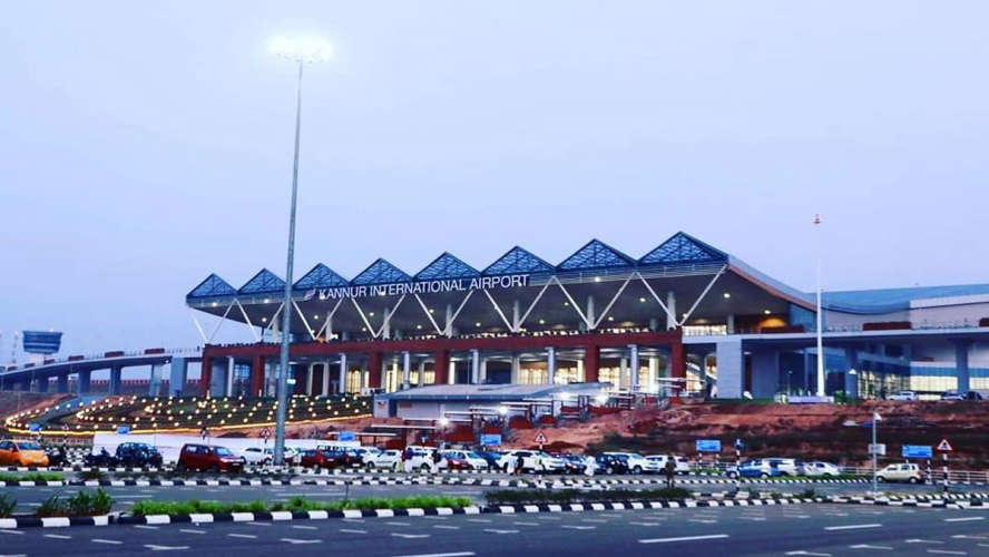 kannur airport flight threaten by peacocks 