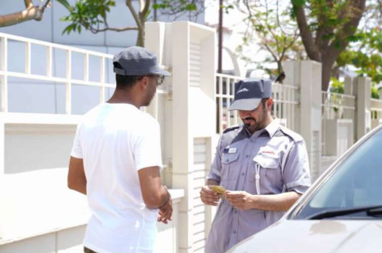 Dubai with strict measures against fake taxis
