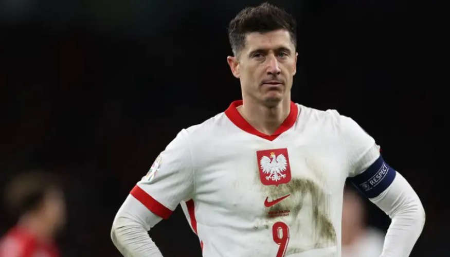 lewandowski out of polish euro team opening match