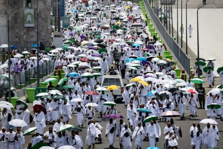 Today hajis will stand in arafa