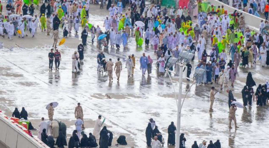 Rain in Makkah is a relief from the intense heat
