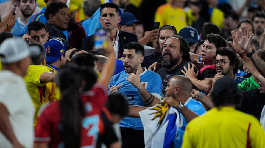 fight in copa america in between Uruguay players and columbia fans