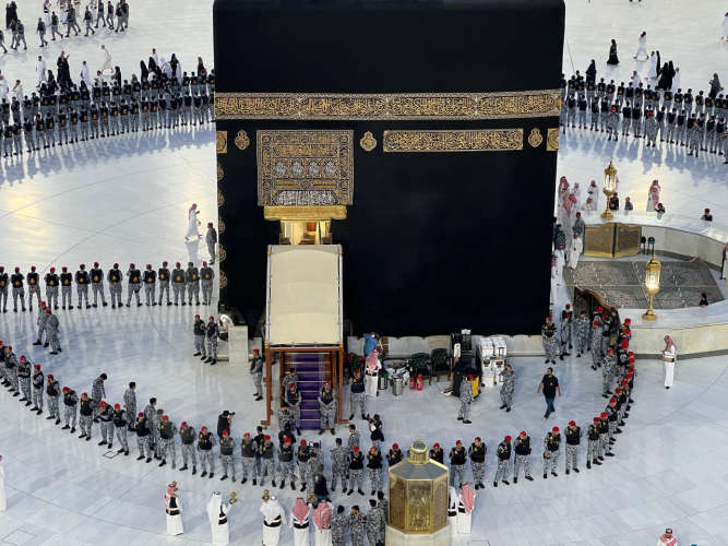 The ceremony of washing the Holy Kaaba has been completed