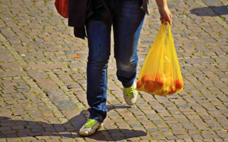 Oman bans import of plastic bags from September 1
