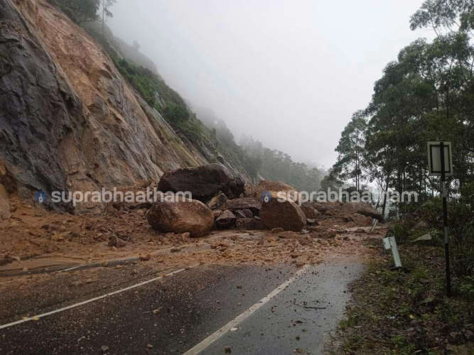 Travel ban on Munnar Gap Road