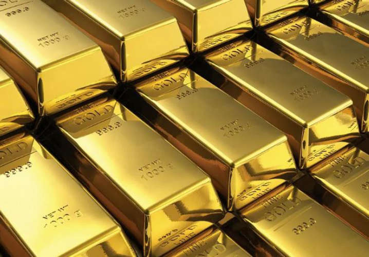 Licenses of 32 gold refineries suspended