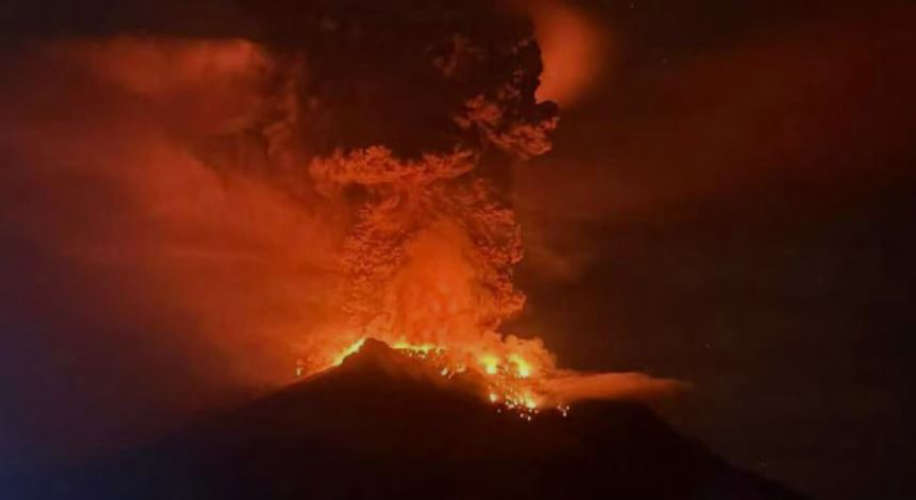 72 Magnitude Earthquake Hits Kamchatka Russia Shiveluch Volcano Erupts