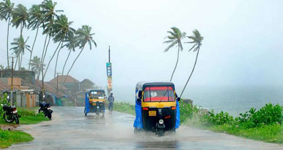 Heavy Rainfall Expected in Kerala Yellow Alert Issued for Coastal Districts