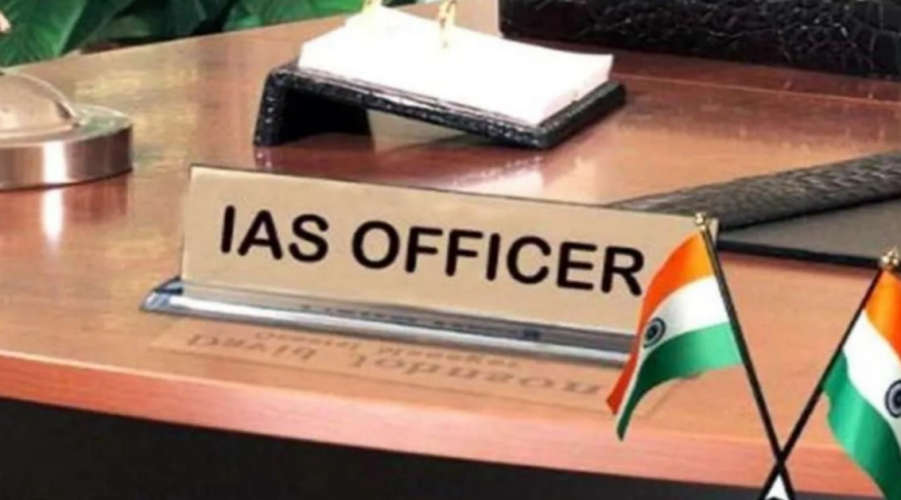 Kerala Govt Shuffles Top IAS Officers Reshuffles Administration