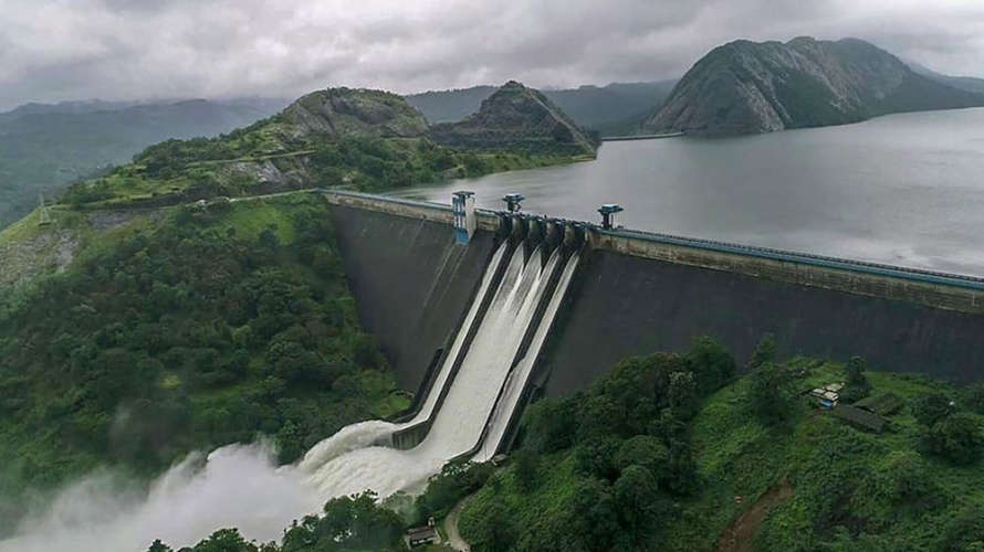 idukki-and-cheruthoni-dams-opened-for-tourists-and-public