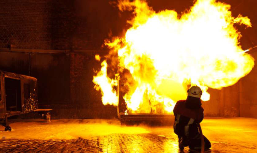 A fire broke out in a commercial complex in Saudi Arabia