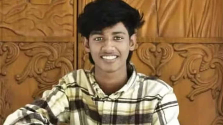 19-year-old-boy-stabbed-to-death-at-kollam