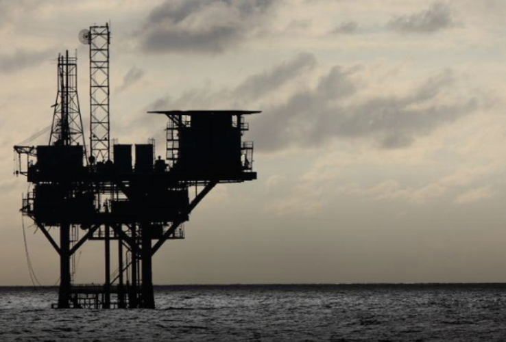 Approaching offshore oil platforms should be avoided Qatar with warning