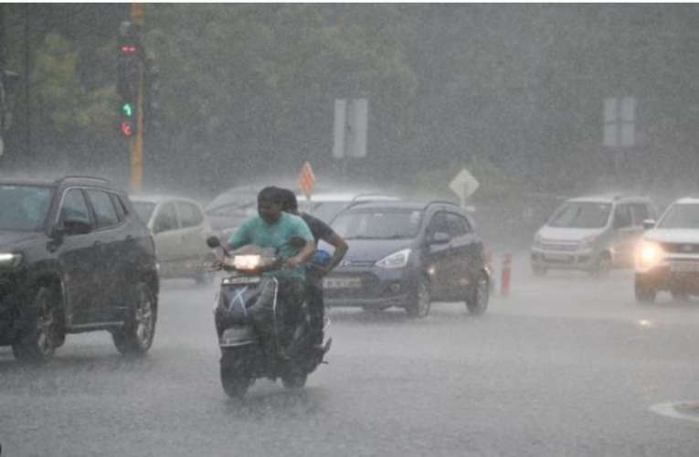 Heavy Rain Expected Today Yellow Alert in Nine Districts