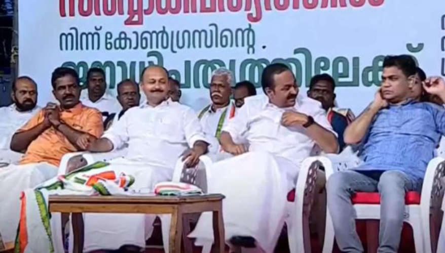 73 CPM Activists Join Congress in Thrissur