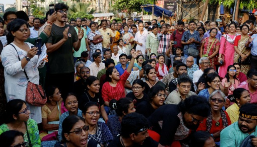 KOLKATA Doctors union solidarity with junior doctors strike 48 hour strike