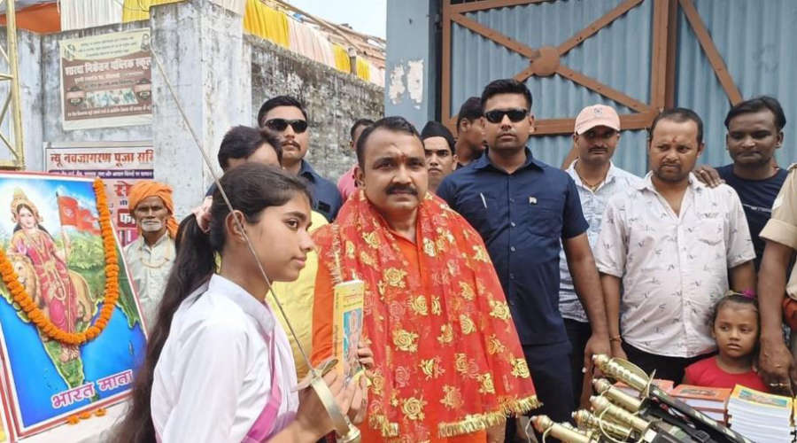 BJP MLA Distributes Swords to Girls During Vijayadashami Urges Self-Defense