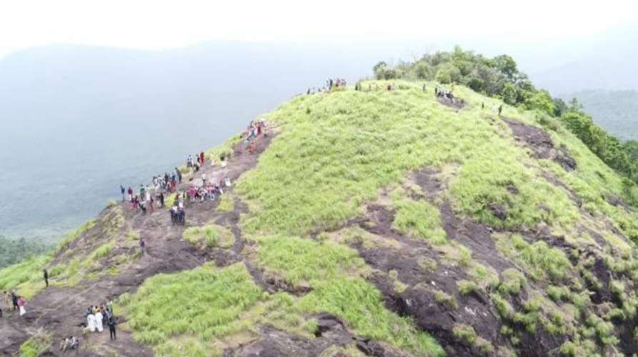 Lets go on a trip to Kannurs Munnar