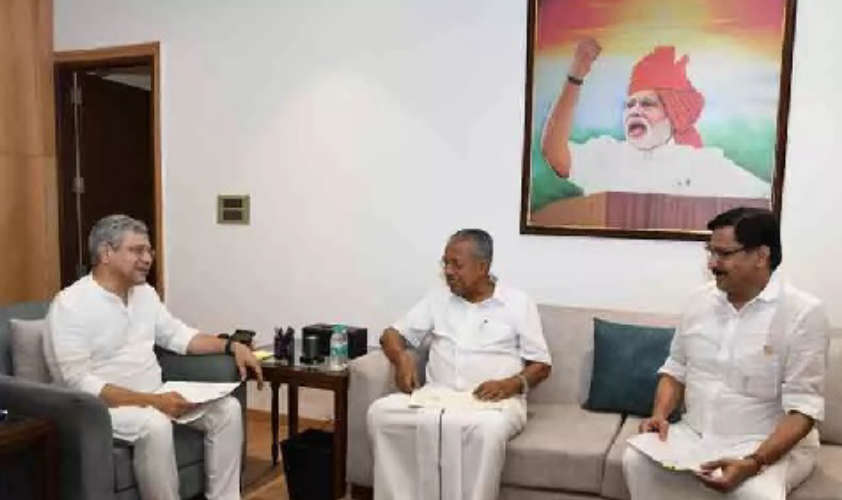 Kerala CM Pinarayi Vijayan Meets Union Railway Minister