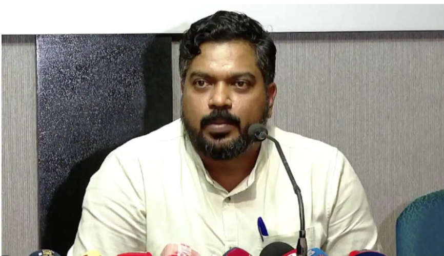 former-youth-congress-leader-ak-shanib-to-join-cpm