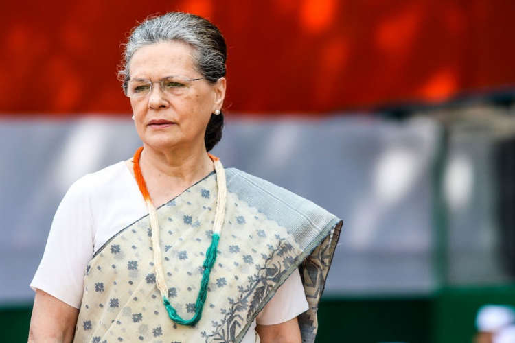 sonia-gandhi-will-join-priyanka-campaign-wayanad