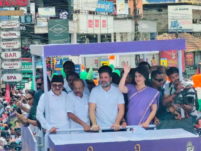 Priyanka Gandhi Receives Enthusiastic Welcome in Wayanad Ahead of Nomination