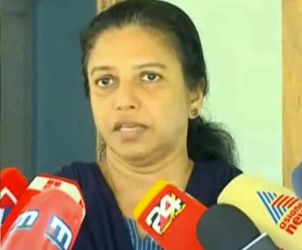 adm-naveen-babu-family-seeks-divya-arrest