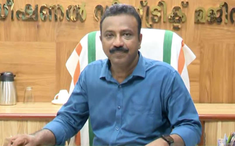 pathmachandra-kurupp-takes-over-as-new-a-d-m-of-kannur